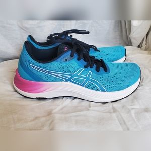 Women's Running Shoes